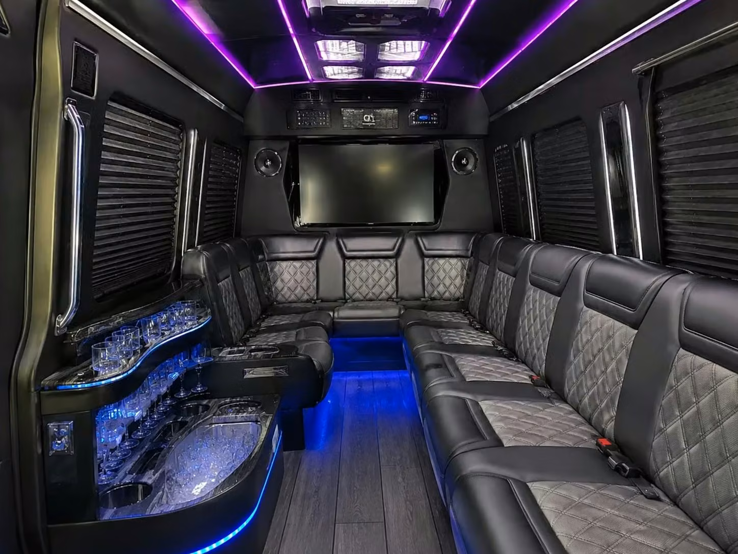 riviera beach hourly full day and full weekend wedding bus packages in riviera beach