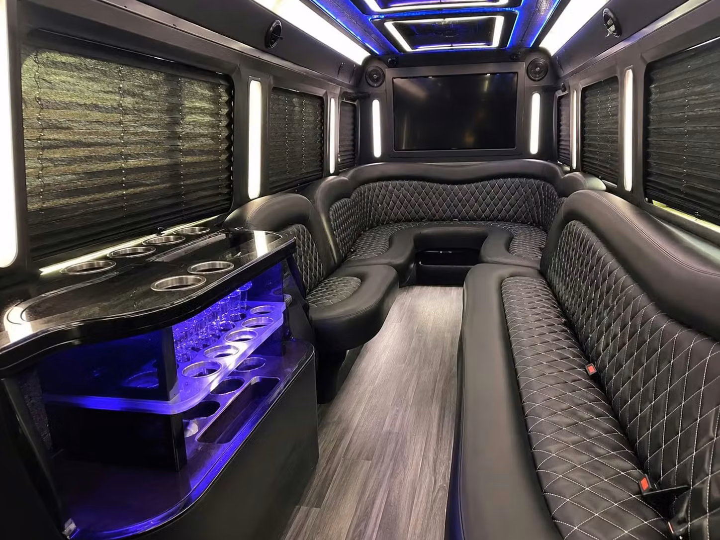 riviera beach pre prom photo shoot and dinner transfer shuttles in riviera beach